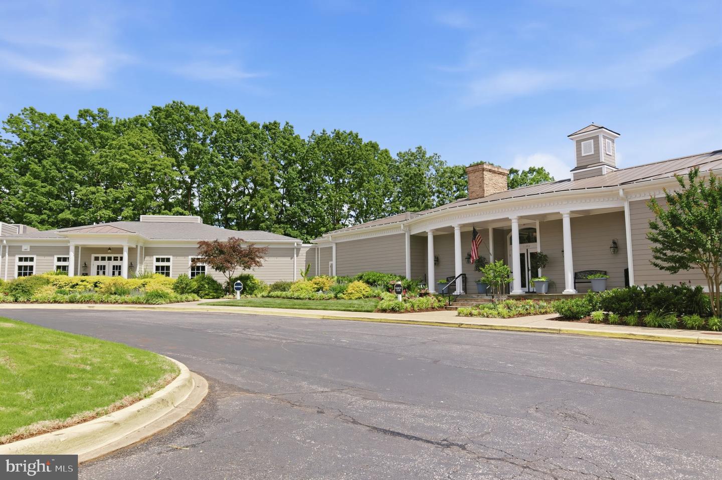 10907 GREEN LEAF RUN, SPOTSYLVANIA, Virginia 22551, 5 Bedrooms Bedrooms, 21 Rooms Rooms,4 BathroomsBathrooms,Residential,For sale,10907 GREEN LEAF RUN,VASP2039012 MLS # VASP2039012