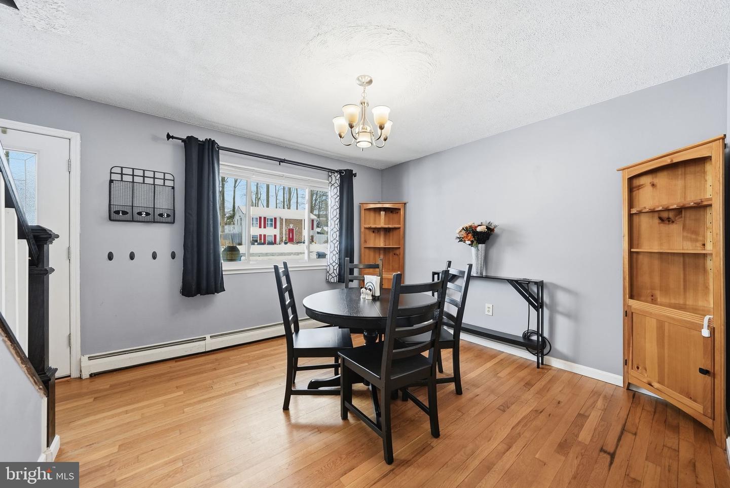 4602 KENWOOD DR, WOODBRIDGE, Virginia 22193, 3 Bedrooms Bedrooms, ,2 BathroomsBathrooms,Residential,For sale,4602 KENWOOD DR,VAPW2111700 MLS # VAPW2111700