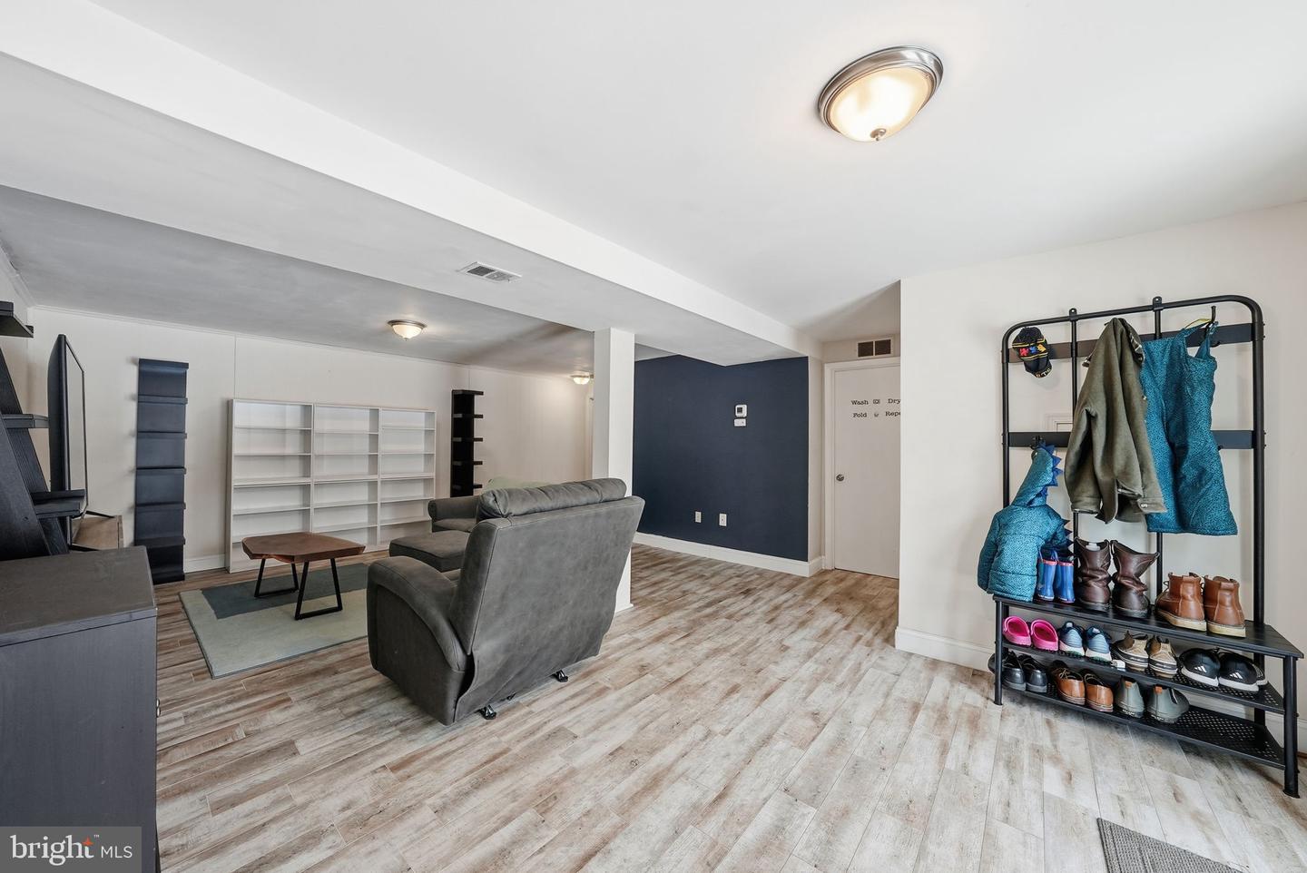 4602 KENWOOD DR, WOODBRIDGE, Virginia 22193, 3 Bedrooms Bedrooms, ,2 BathroomsBathrooms,Residential,For sale,4602 KENWOOD DR,VAPW2111700 MLS # VAPW2111700