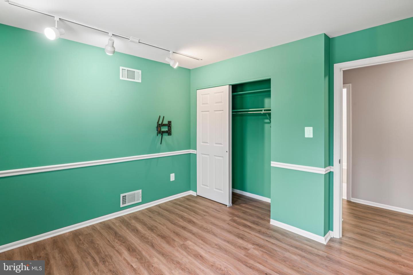 11310 HANDLEBAR RD, RESTON, Virginia 20191, 5 Bedrooms Bedrooms, ,3 BathroomsBathrooms,Residential,For sale,11310 HANDLEBAR RD,VAFX2288664 MLS # VAFX2288664