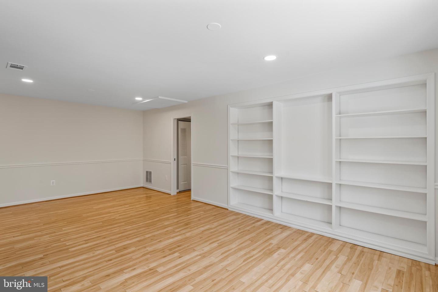 11310 HANDLEBAR RD, RESTON, Virginia 20191, 5 Bedrooms Bedrooms, ,3 BathroomsBathrooms,Residential,For sale,11310 HANDLEBAR RD,VAFX2288664 MLS # VAFX2288664