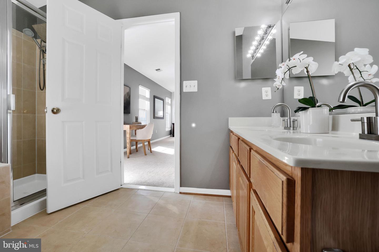 303 BAISH DR SE, LEESBURG, Virginia 20175, 4 Bedrooms Bedrooms, 17 Rooms Rooms,3 BathroomsBathrooms,Residential,For sale,303 BAISH DR SE,VALO2115146 MLS # VALO2115146