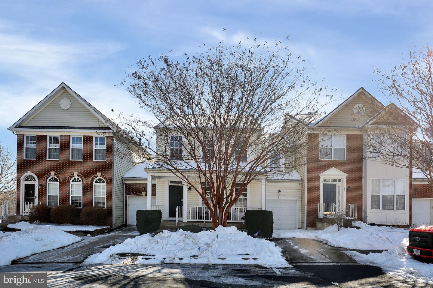 303 BAISH DR SE, LEESBURG, Virginia 20175, 4 Bedrooms Bedrooms, 17 Rooms Rooms,3 BathroomsBathrooms,Residential,For sale,303 BAISH DR SE,VALO2115146 MLS # VALO2115146