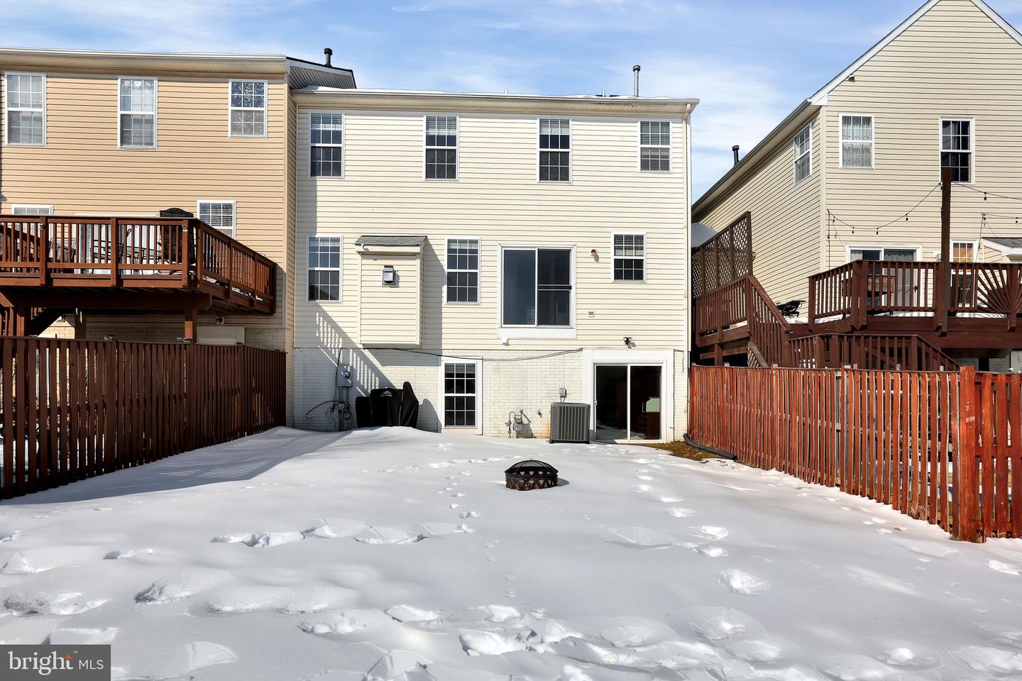 303 BAISH DR SE, LEESBURG, Virginia 20175, 4 Bedrooms Bedrooms, 17 Rooms Rooms,3 BathroomsBathrooms,Residential,For sale,303 BAISH DR SE,VALO2115146 MLS # VALO2115146