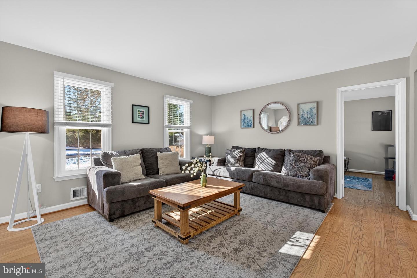 11922 HOLLY SPRING DR, GREAT FALLS, Virginia 22066, 5 Bedrooms Bedrooms, ,3 BathroomsBathrooms,Residential,For sale,11922 HOLLY SPRING DR,VAFX2288734 MLS # VAFX2288734