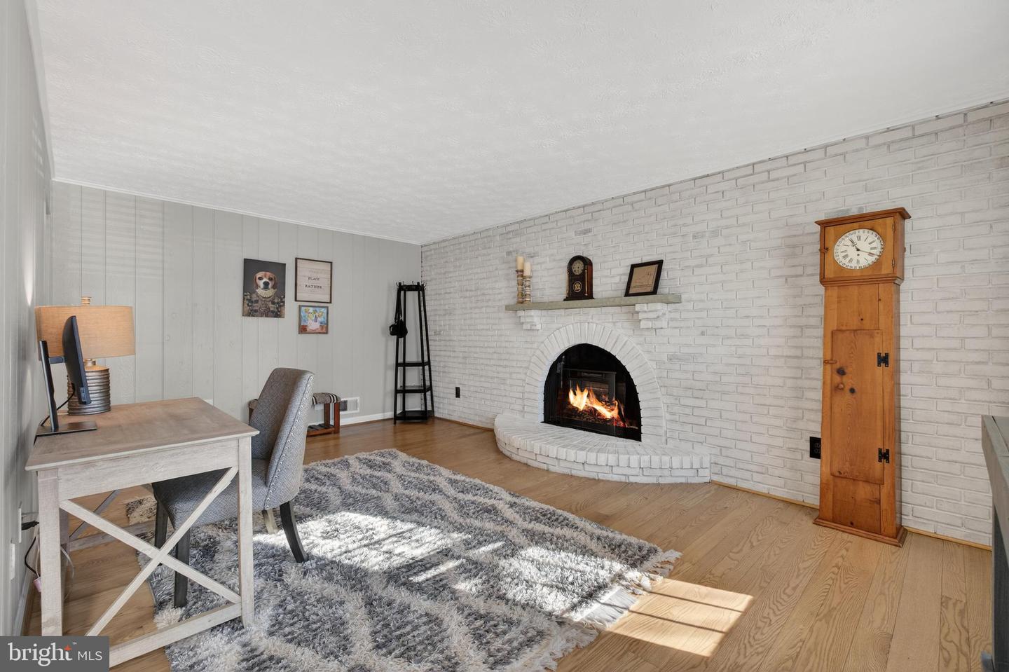 11922 HOLLY SPRING DR, GREAT FALLS, Virginia 22066, 5 Bedrooms Bedrooms, ,3 BathroomsBathrooms,Residential,For sale,11922 HOLLY SPRING DR,VAFX2288734 MLS # VAFX2288734