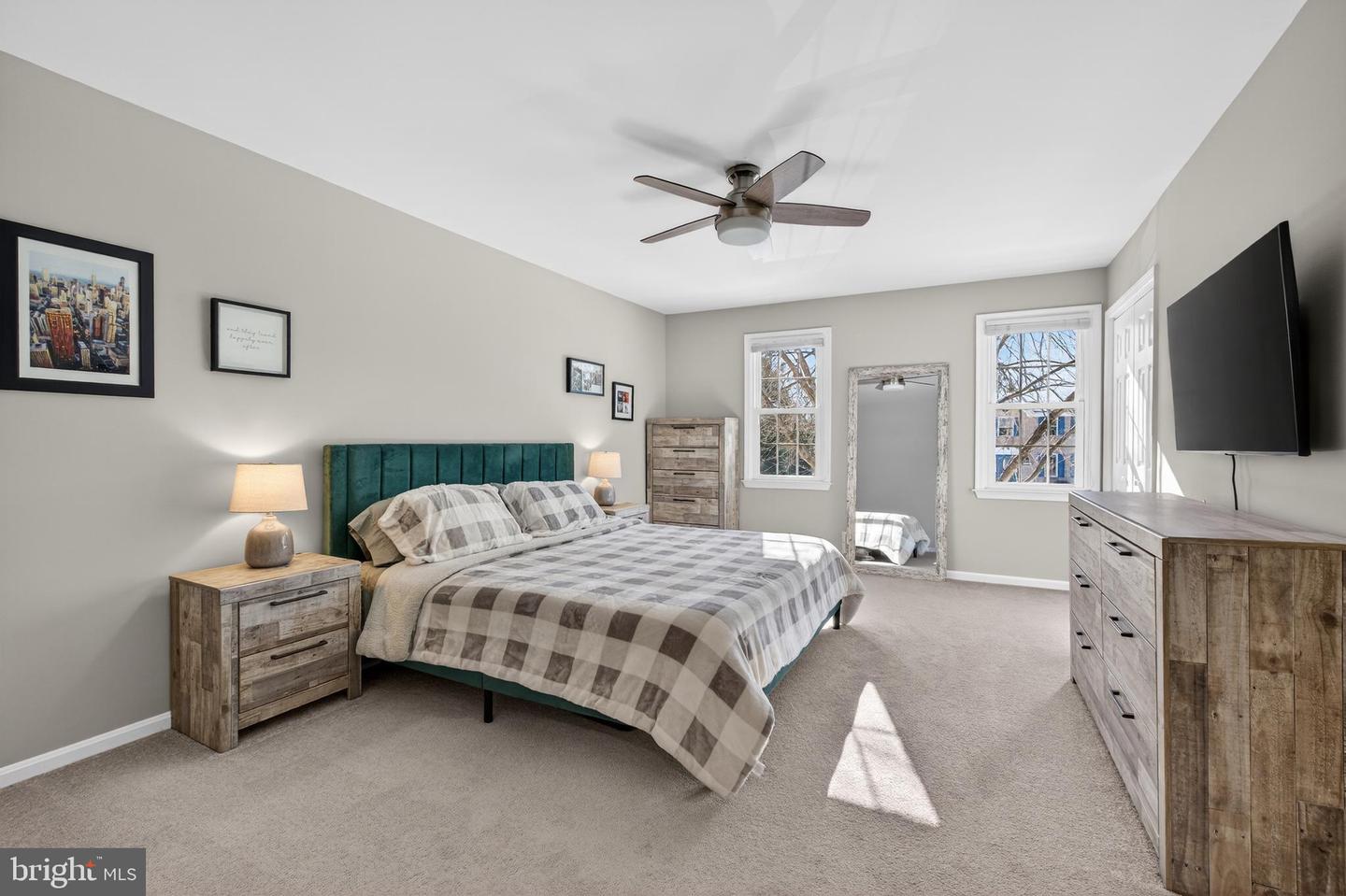 11922 HOLLY SPRING DR, GREAT FALLS, Virginia 22066, 5 Bedrooms Bedrooms, ,3 BathroomsBathrooms,Residential,For sale,11922 HOLLY SPRING DR,VAFX2288734 MLS # VAFX2288734