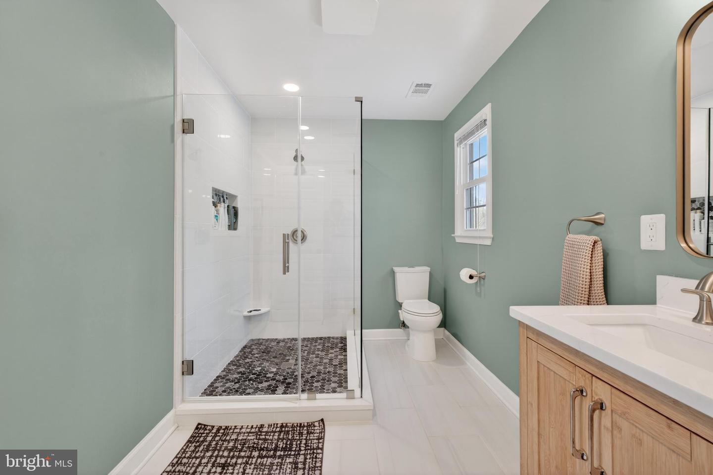 11922 HOLLY SPRING DR, GREAT FALLS, Virginia 22066, 5 Bedrooms Bedrooms, ,3 BathroomsBathrooms,Residential,For sale,11922 HOLLY SPRING DR,VAFX2288734 MLS # VAFX2288734