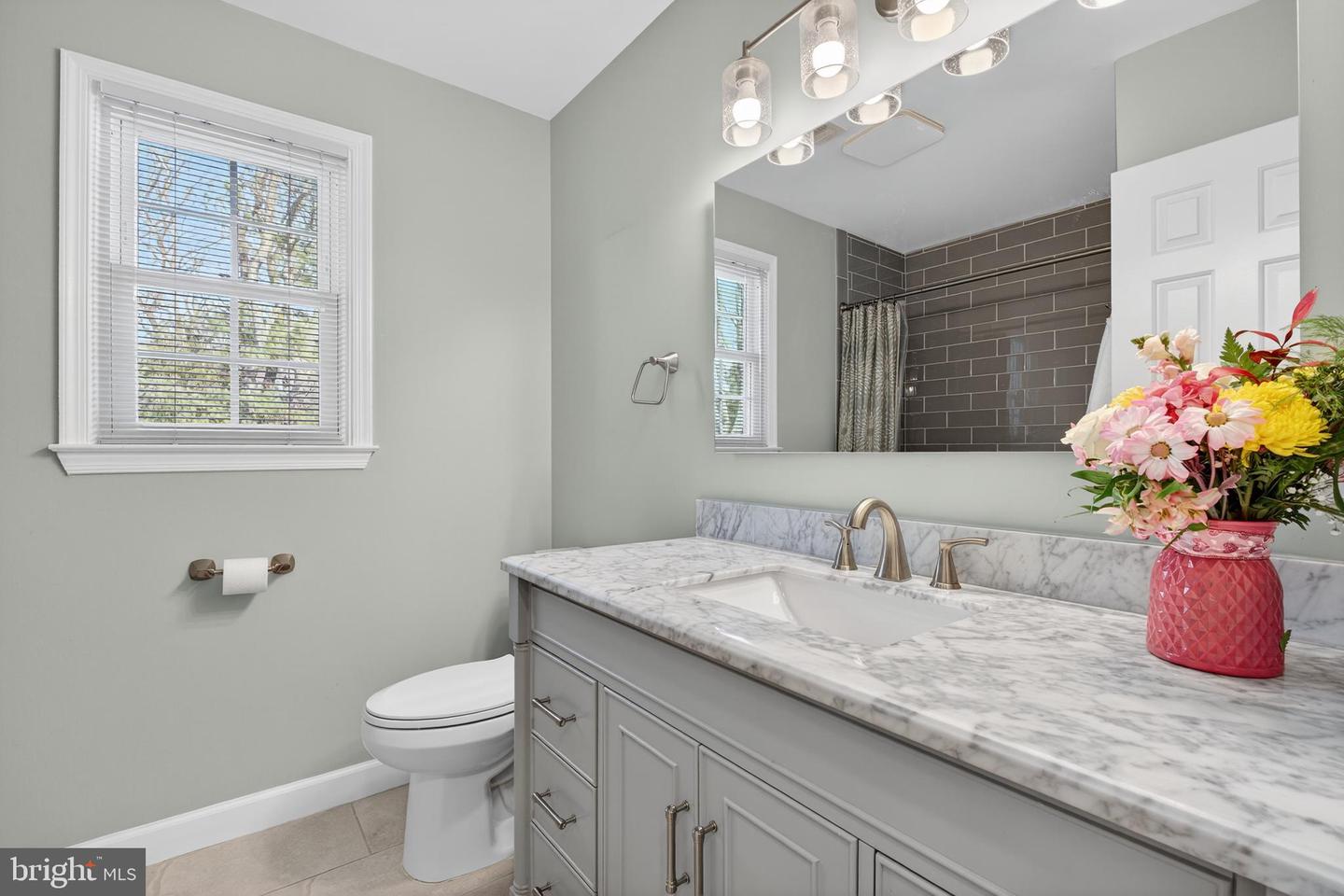 11922 HOLLY SPRING DR, GREAT FALLS, Virginia 22066, 5 Bedrooms Bedrooms, ,3 BathroomsBathrooms,Residential,For sale,11922 HOLLY SPRING DR,VAFX2288734 MLS # VAFX2288734