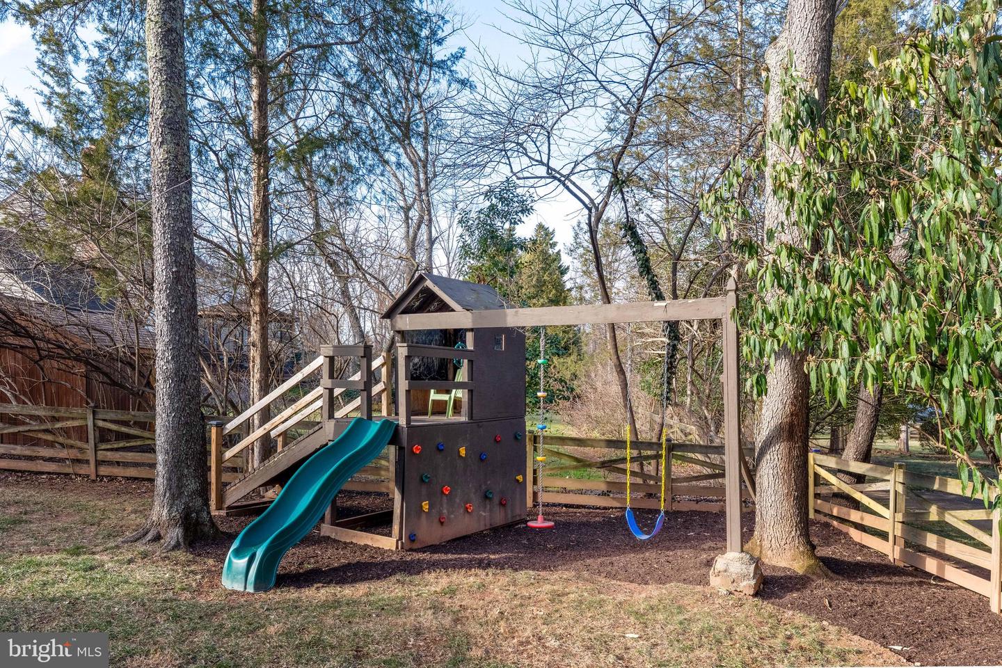 11922 HOLLY SPRING DR, GREAT FALLS, Virginia 22066, 5 Bedrooms Bedrooms, ,3 BathroomsBathrooms,Residential,For sale,11922 HOLLY SPRING DR,VAFX2288734 MLS # VAFX2288734