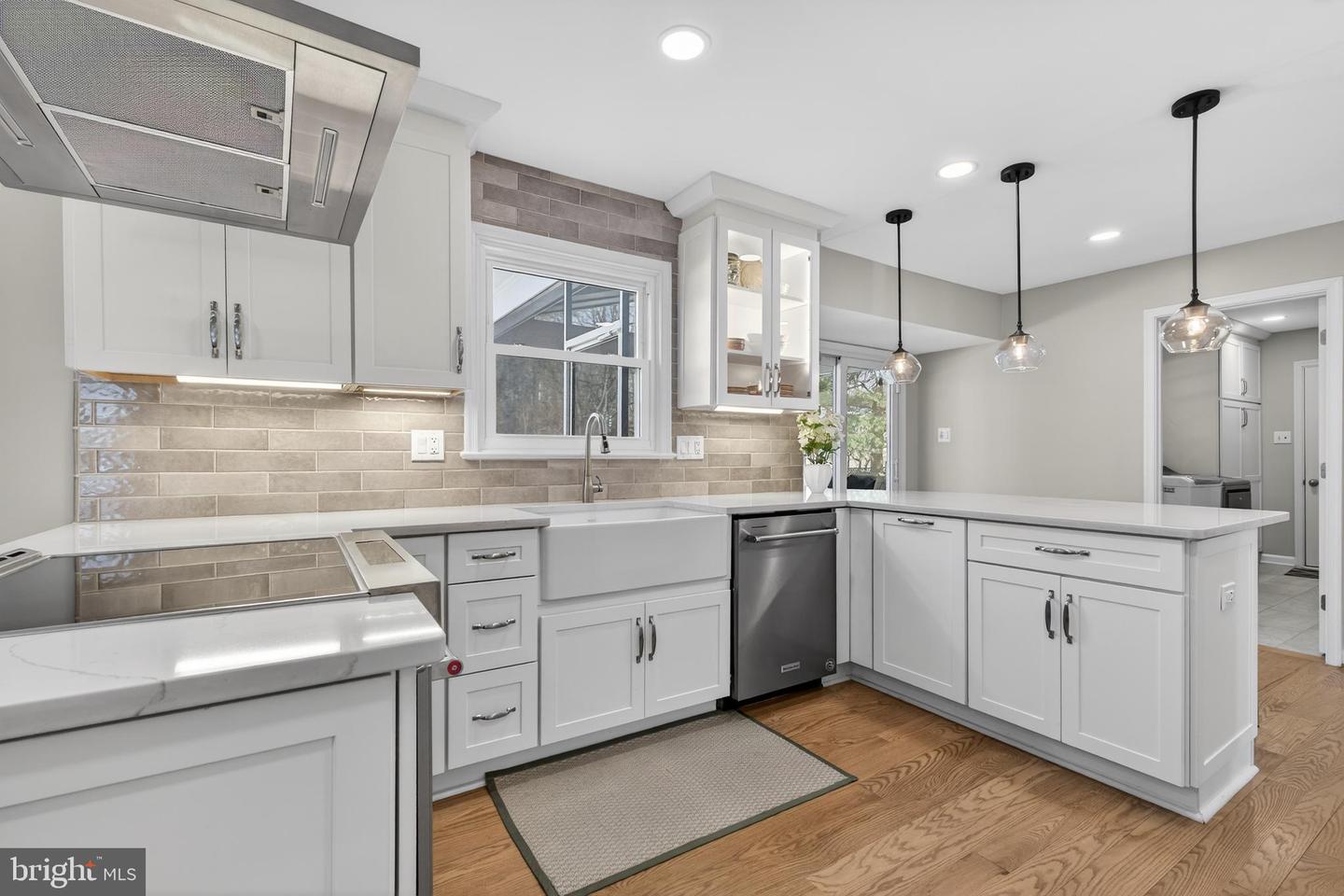 11922 HOLLY SPRING DR, GREAT FALLS, Virginia 22066, 5 Bedrooms Bedrooms, ,3 BathroomsBathrooms,Residential,For sale,11922 HOLLY SPRING DR,VAFX2288734 MLS # VAFX2288734