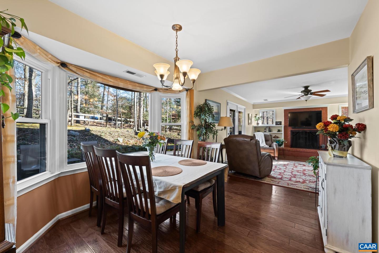 1817 HEARTHGLOW LN, CHARLOTTESVILLE, Virginia 22901, 4 Bedrooms Bedrooms, ,2 BathroomsBathrooms,Residential,For sale,1817 HEARTHGLOW LN,672990 MLS # 672990