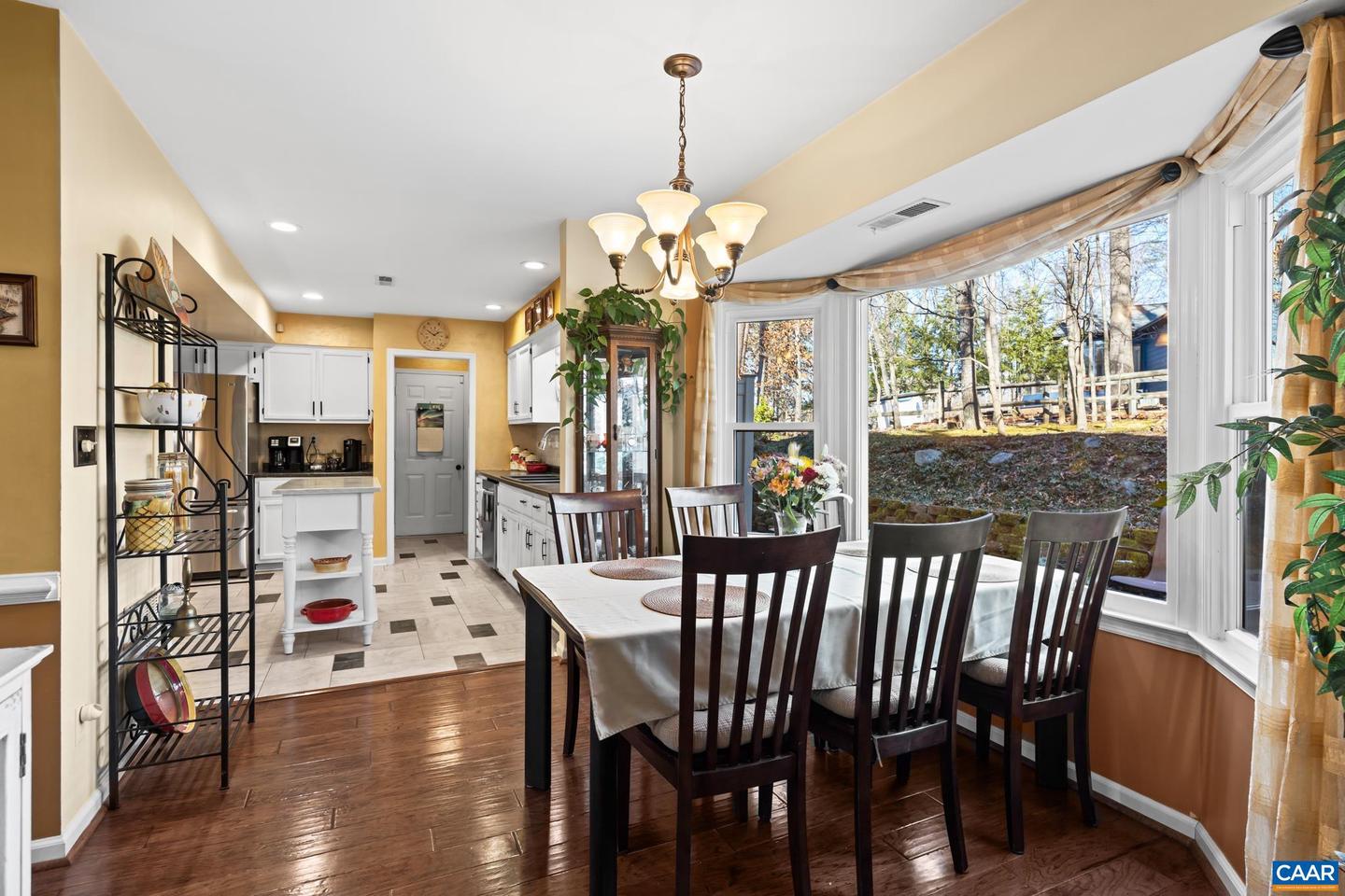 1817 HEARTHGLOW LN, CHARLOTTESVILLE, Virginia 22901, 4 Bedrooms Bedrooms, ,2 BathroomsBathrooms,Residential,For sale,1817 HEARTHGLOW LN,672990 MLS # 672990