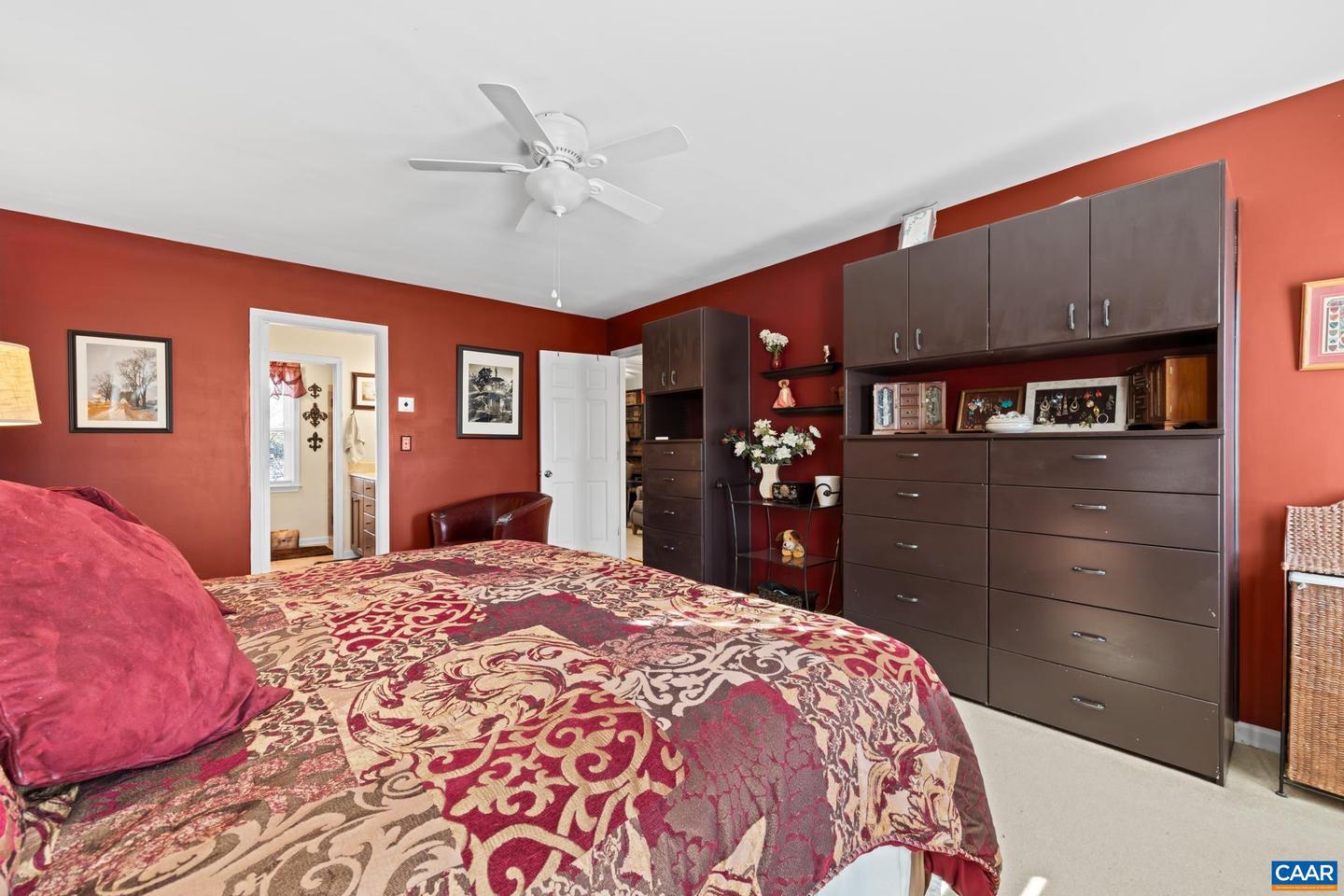 1817 HEARTHGLOW LN, CHARLOTTESVILLE, Virginia 22901, 4 Bedrooms Bedrooms, ,2 BathroomsBathrooms,Residential,For sale,1817 HEARTHGLOW LN,672990 MLS # 672990