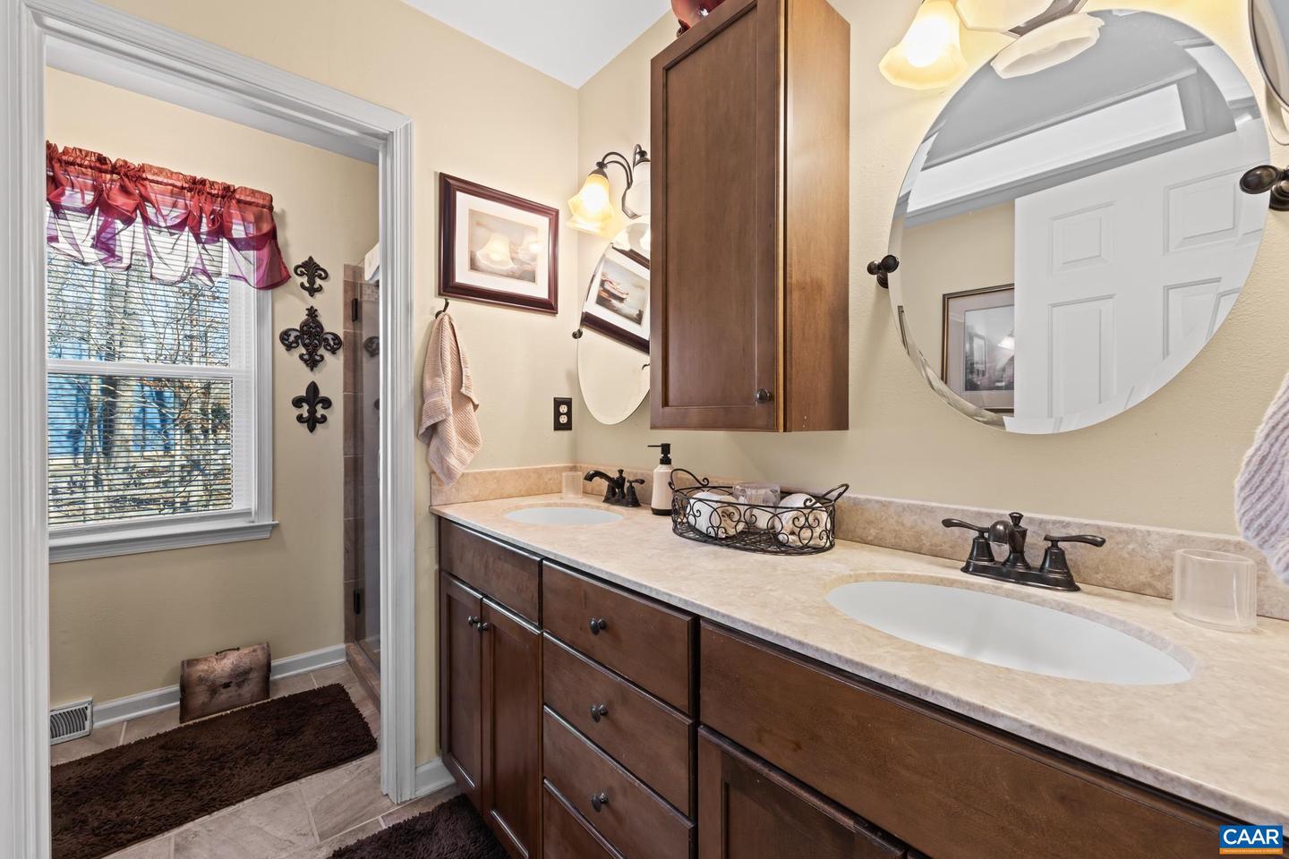 1817 HEARTHGLOW LN, CHARLOTTESVILLE, Virginia 22901, 4 Bedrooms Bedrooms, ,2 BathroomsBathrooms,Residential,For sale,1817 HEARTHGLOW LN,672990 MLS # 672990