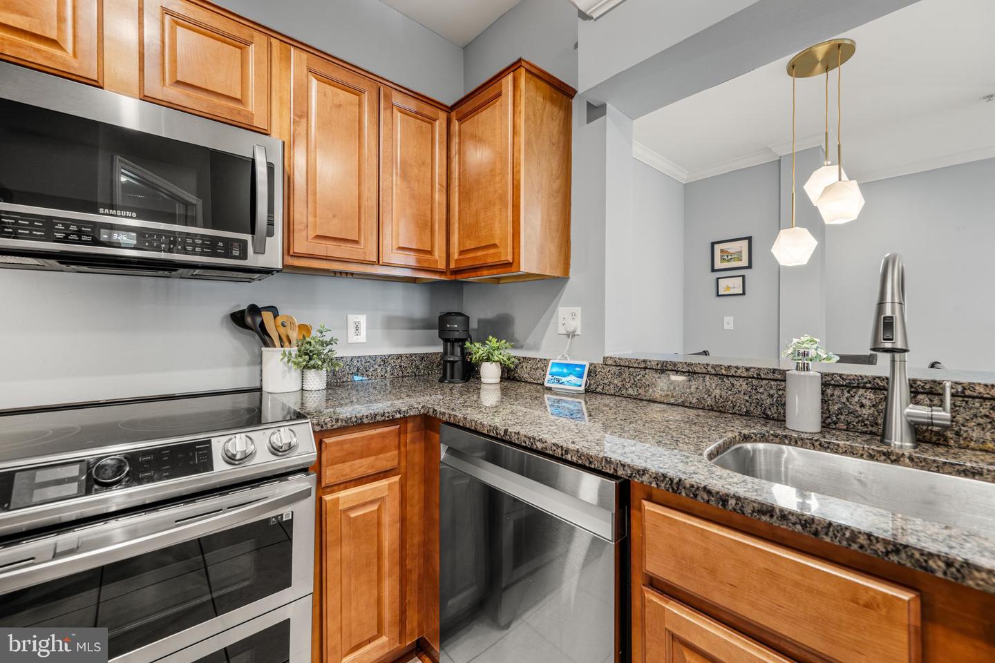 4551 STRUTFIELD LN #4303, ALEXANDRIA, Virginia 22311, 2 Bedrooms Bedrooms, ,2 BathroomsBathrooms,Residential,For sale,4551 STRUTFIELD LN #4303,VAAX2053766 MLS # VAAX2053766