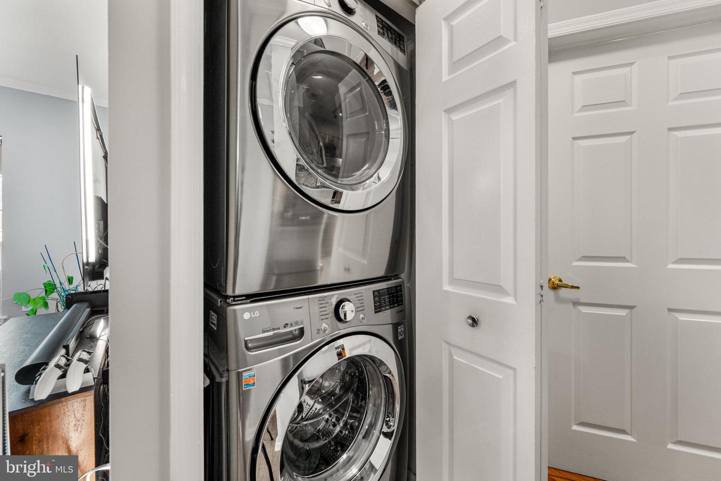 4551 STRUTFIELD LN #4303, ALEXANDRIA, Virginia 22311, 2 Bedrooms Bedrooms, ,2 BathroomsBathrooms,Residential,For sale,4551 STRUTFIELD LN #4303,VAAX2053766 MLS # VAAX2053766