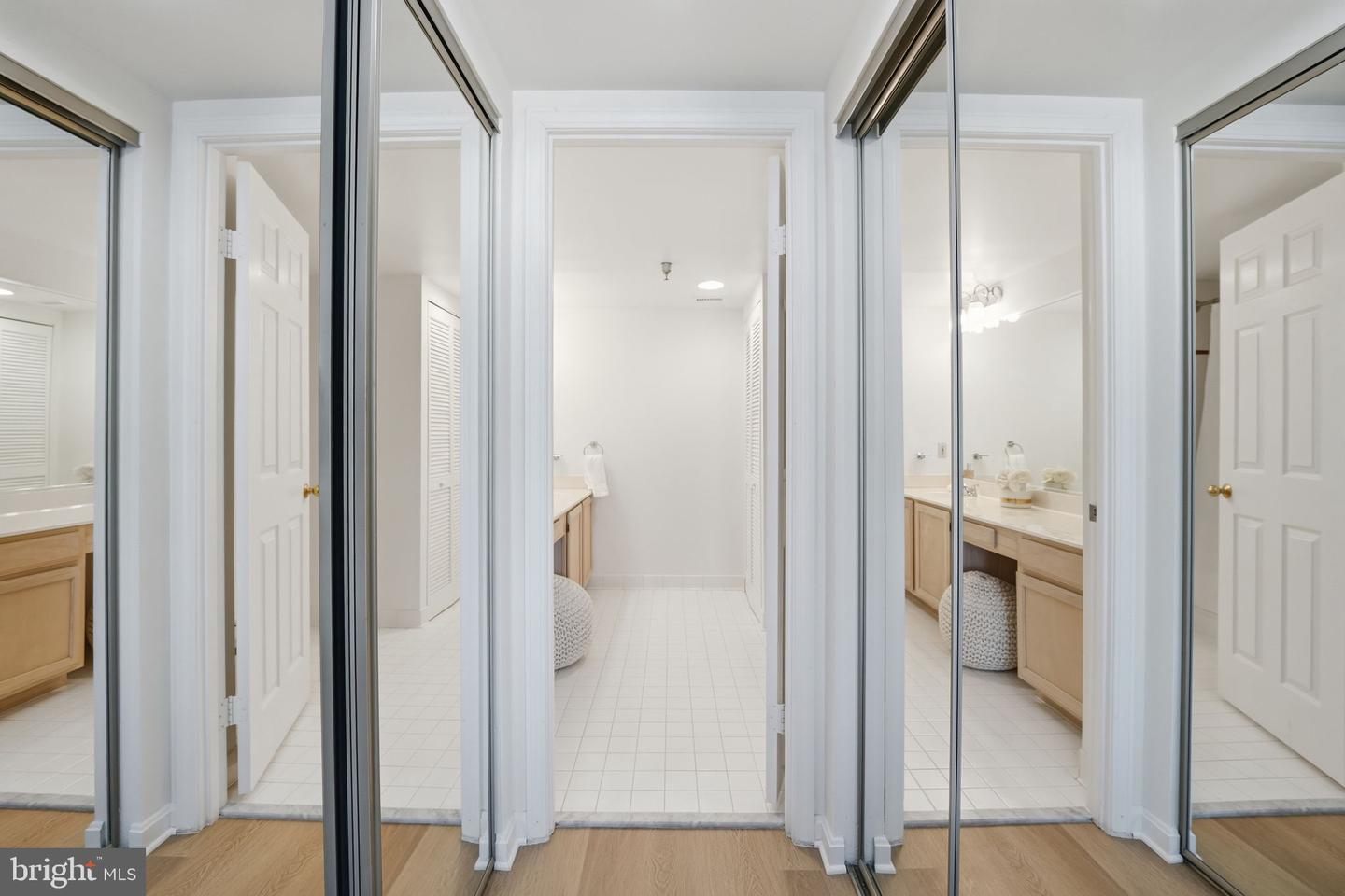 2400 CLARENDON BLVD #704, ARLINGTON, Virginia 22201, 2 Bedrooms Bedrooms, ,2 BathroomsBathrooms,Residential,For sale,2400 CLARENDON BLVD #704,VAAR2068492 MLS # VAAR2068492