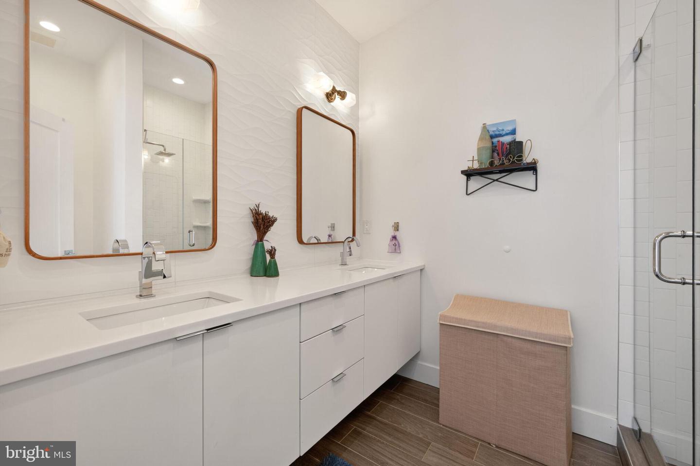 1444 OGDEN ST NW #302, WASHINGTON, District Of Columbia 20010, 2 Bedrooms Bedrooms, ,2 BathroomsBathrooms,Residential,For sale,1444 OGDEN ST NW #302,DCDC2244394 MLS # DCDC2244394