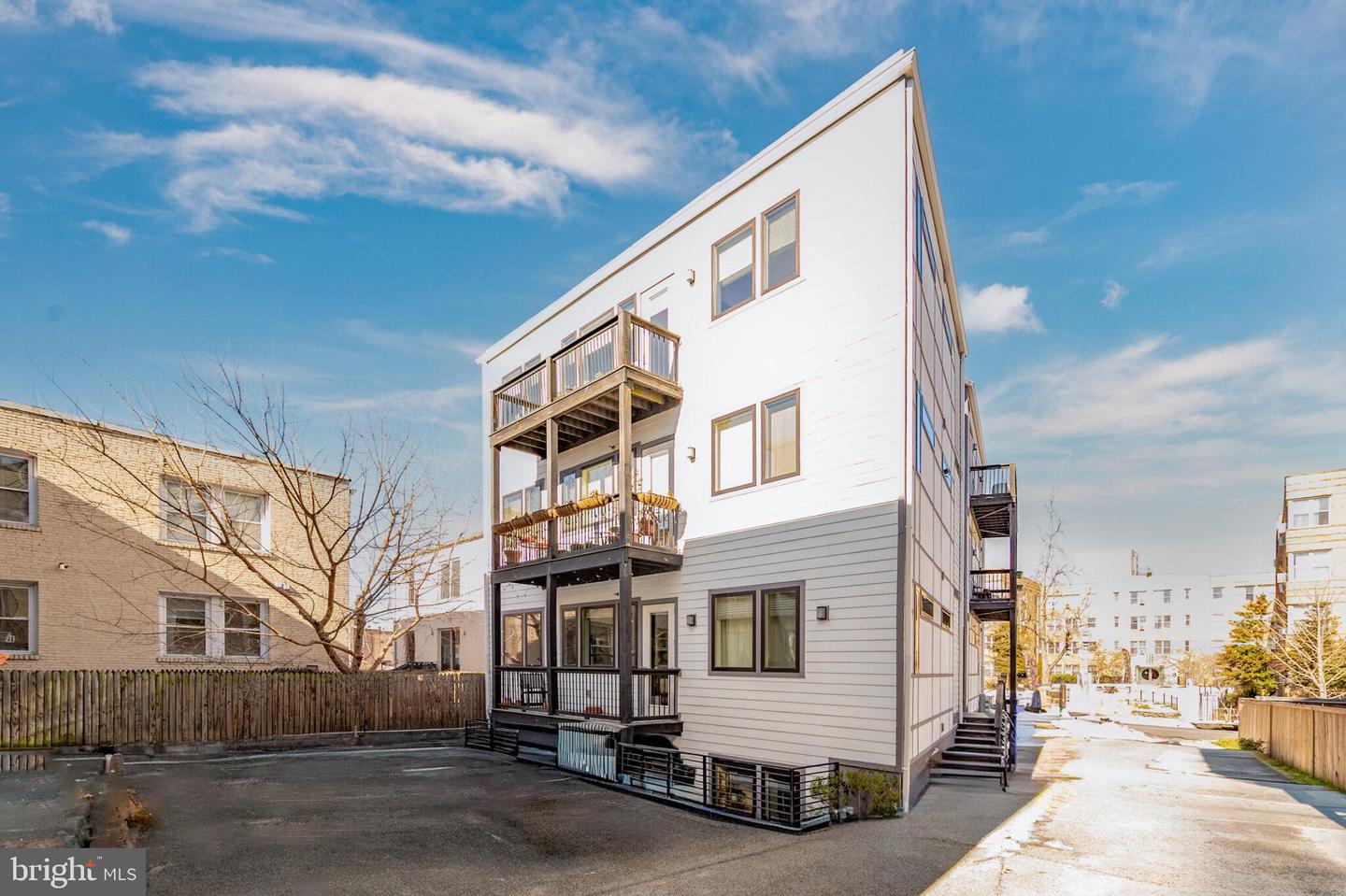 1444 OGDEN ST NW #302, WASHINGTON, District Of Columbia 20010, 2 Bedrooms Bedrooms, ,2 BathroomsBathrooms,Residential,For sale,1444 OGDEN ST NW #302,DCDC2244394 MLS # DCDC2244394