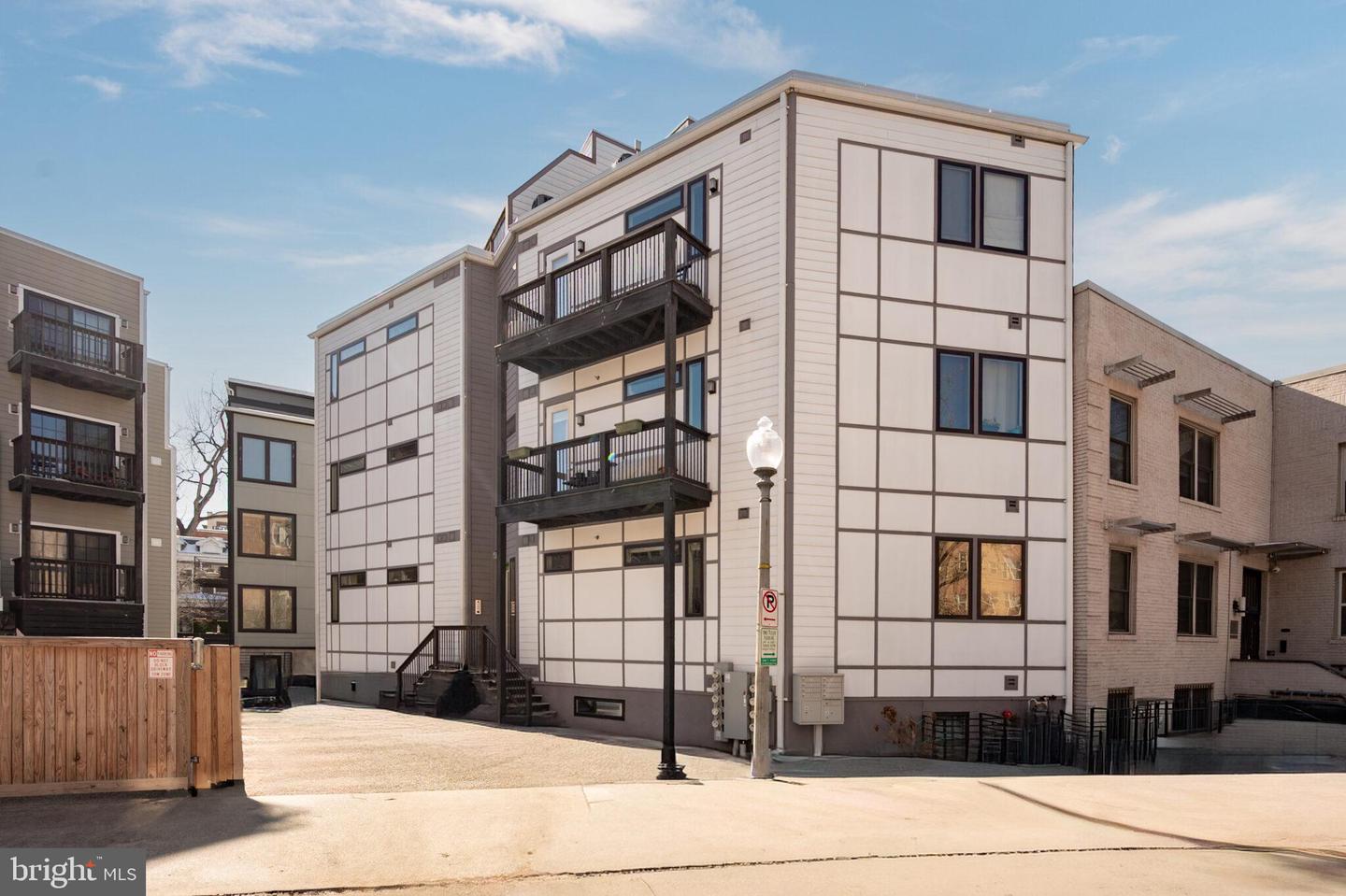 1444 OGDEN ST NW #302, WASHINGTON, District Of Columbia 20010, 2 Bedrooms Bedrooms, ,2 BathroomsBathrooms,Residential,For sale,1444 OGDEN ST NW #302,DCDC2244394 MLS # DCDC2244394