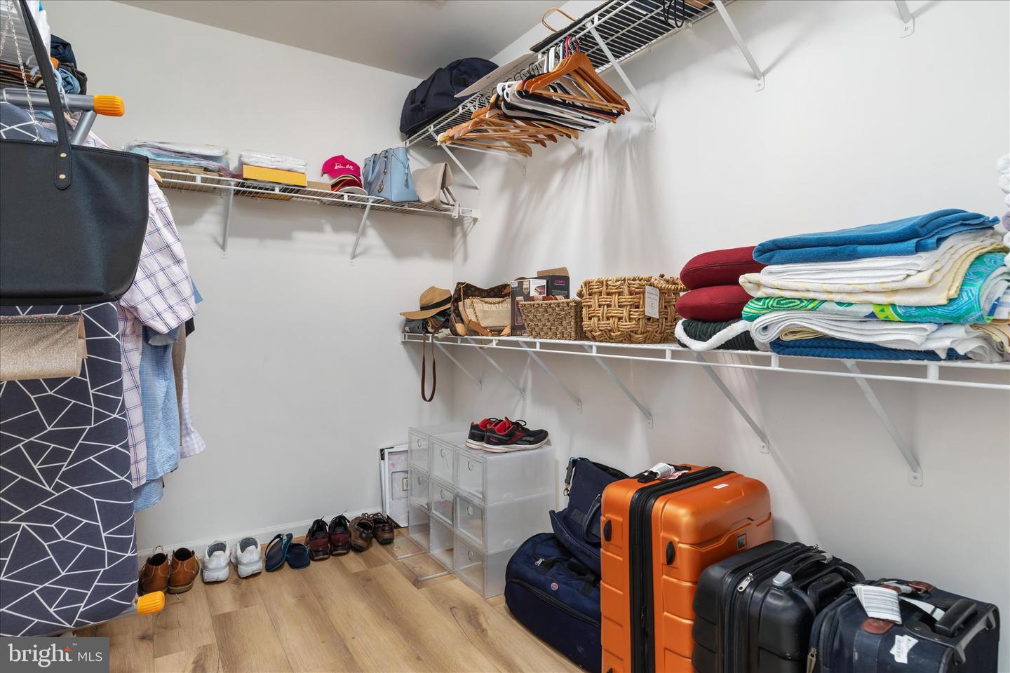 123 FREDERICKSBURG DR, STEPHENS CITY, Virginia 22655, 4 Bedrooms Bedrooms, 14 Rooms Rooms,2 BathroomsBathrooms,Residential,For sale,123 FREDERICKSBURG DR,VAFV2039370 MLS # VAFV2039370