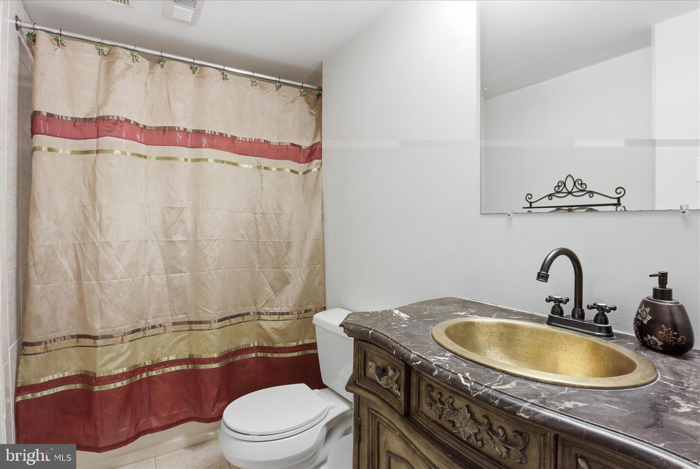 43004 BATTERY POINT PL, LEESBURG, Virginia 20176, 4 Bedrooms Bedrooms, ,4 BathroomsBathrooms,Residential,For sale,43004 BATTERY POINT PL,VALO2115176 MLS # VALO2115176