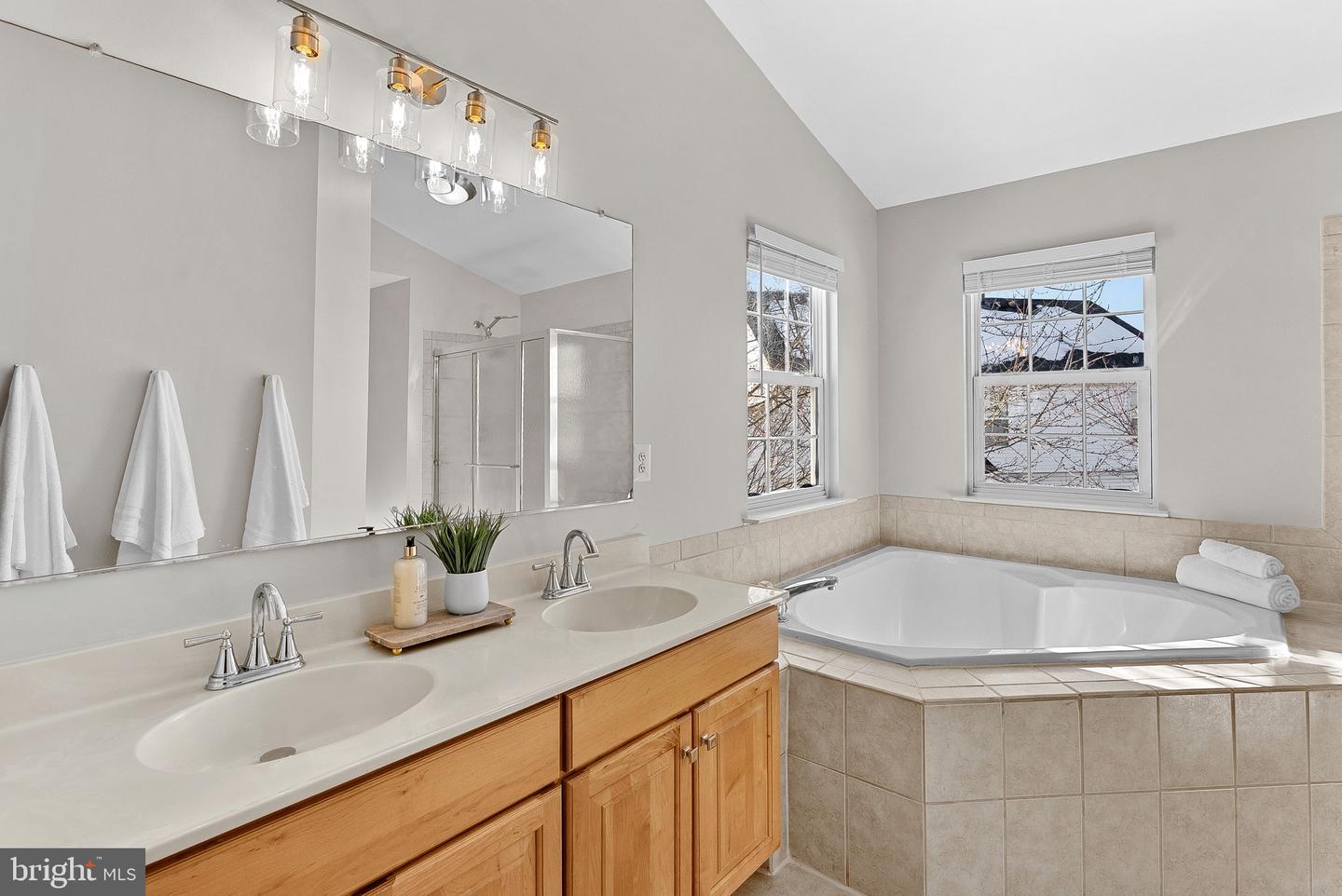 43192 CARDSTON PL, LEESBURG, Virginia 20176, 4 Bedrooms Bedrooms, ,2 BathroomsBathrooms,Residential,For sale,43192 CARDSTON PL,VALO2115192 MLS # VALO2115192