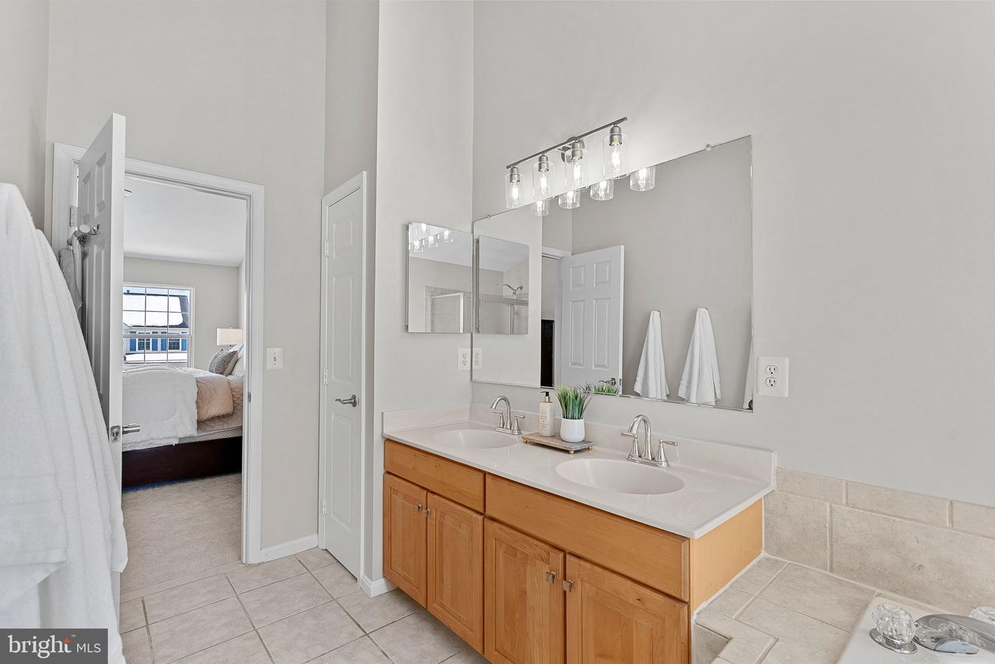 43192 CARDSTON PL, LEESBURG, Virginia 20176, 4 Bedrooms Bedrooms, ,2 BathroomsBathrooms,Residential,For sale,43192 CARDSTON PL,VALO2115192 MLS # VALO2115192