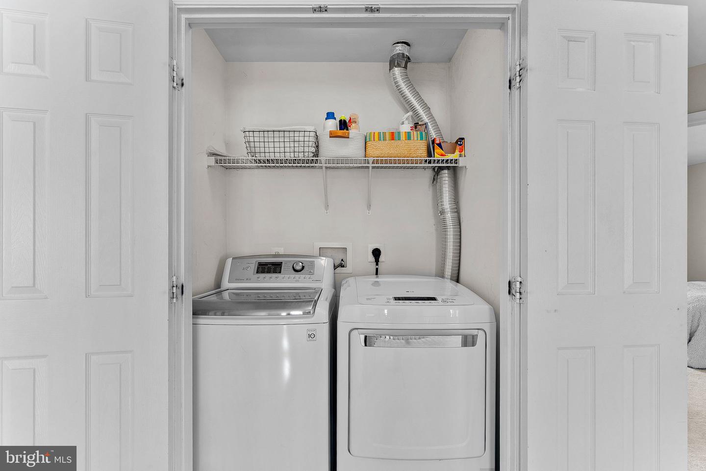 43192 CARDSTON PL, LEESBURG, Virginia 20176, 4 Bedrooms Bedrooms, ,2 BathroomsBathrooms,Residential,For sale,43192 CARDSTON PL,VALO2115192 MLS # VALO2115192