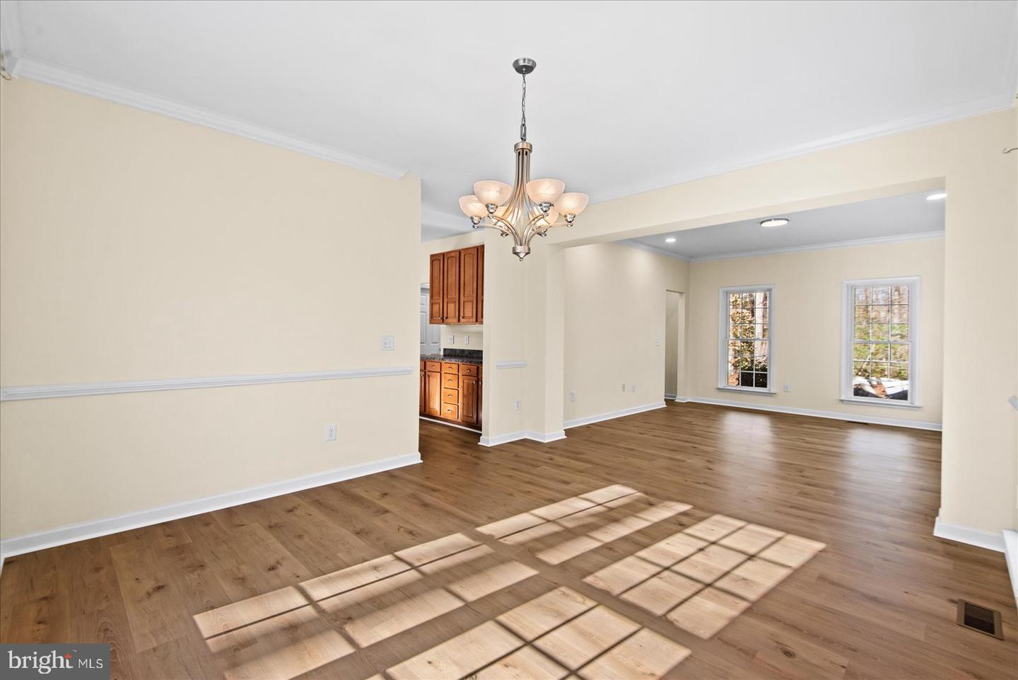 7931 LAKE ANNA PKWY, SPOTSYLVANIA, Virginia 22551, 4 Bedrooms Bedrooms, ,3 BathroomsBathrooms,Residential,For sale,7931 LAKE ANNA PKWY,VASP2039044 MLS # VASP2039044