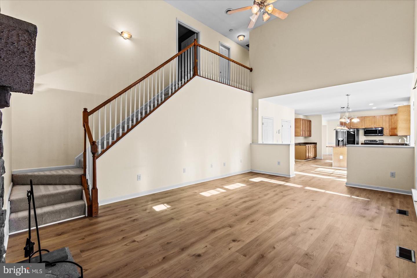 7931 LAKE ANNA PKWY, SPOTSYLVANIA, Virginia 22551, 4 Bedrooms Bedrooms, ,3 BathroomsBathrooms,Residential,For sale,7931 LAKE ANNA PKWY,VASP2039044 MLS # VASP2039044