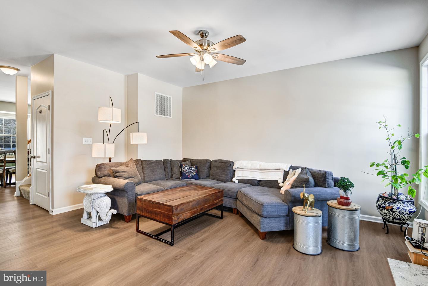 5622 WHEELWRIGHT WAY, HAYMARKET, Virginia 20169, 3 Bedrooms Bedrooms, ,3 BathroomsBathrooms,Residential,For sale,5622 WHEELWRIGHT WAY,VAPW2111808 MLS # VAPW2111808 5622 WHEELWRIGHT WAY, HAYMARKET, Virginia 20169, 3 Bedrooms Bedrooms, ,3 BathroomsBathrooms,Residential,For sale,5622 WHEELWRIGHT WAY,VAPW2111808 MLS # VAPW2111808