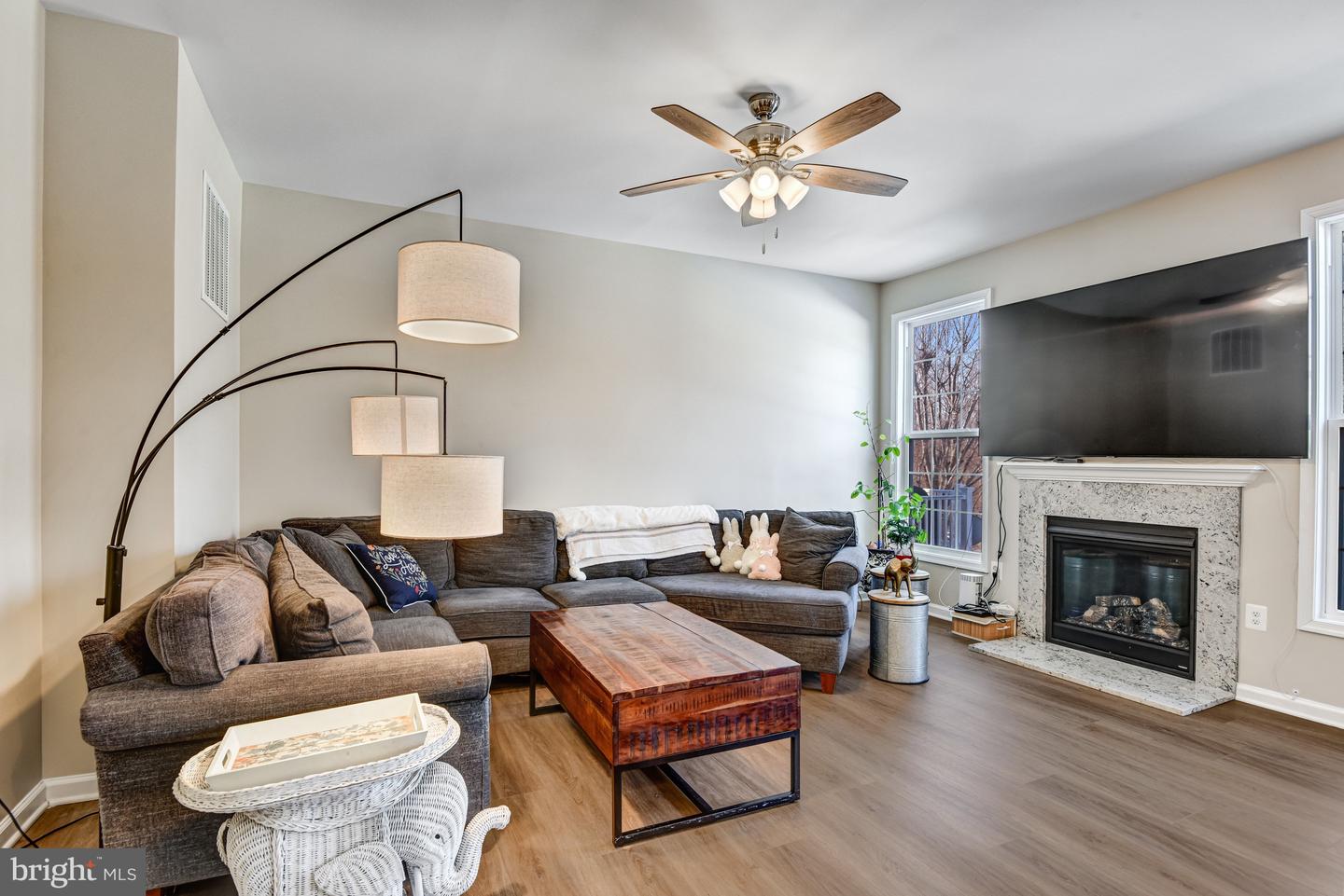 5622 WHEELWRIGHT WAY, HAYMARKET, Virginia 20169, 3 Bedrooms Bedrooms, ,3 BathroomsBathrooms,Residential,For sale,5622 WHEELWRIGHT WAY,VAPW2111808 MLS # VAPW2111808 5622 WHEELWRIGHT WAY, HAYMARKET, Virginia 20169, 3 Bedrooms Bedrooms, ,3 BathroomsBathrooms,Residential,For sale,5622 WHEELWRIGHT WAY,VAPW2111808 MLS # VAPW2111808