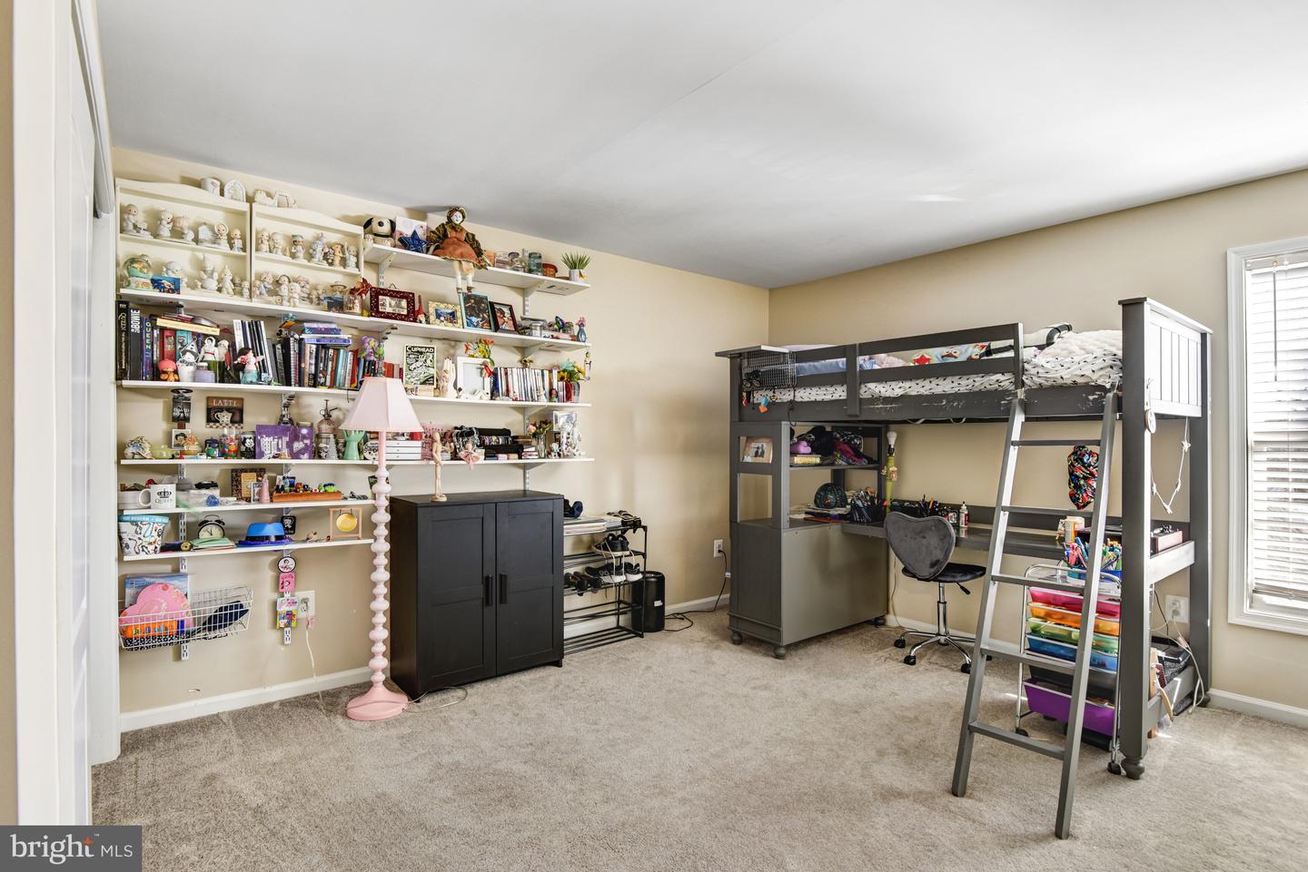 5622 WHEELWRIGHT WAY, HAYMARKET, Virginia 20169, 3 Bedrooms Bedrooms, ,3 BathroomsBathrooms,Residential,For sale,5622 WHEELWRIGHT WAY,VAPW2111808 MLS # VAPW2111808 5622 WHEELWRIGHT WAY, HAYMARKET, Virginia 20169, 3 Bedrooms Bedrooms, ,3 BathroomsBathrooms,Residential,For sale,5622 WHEELWRIGHT WAY,VAPW2111808 MLS # VAPW2111808