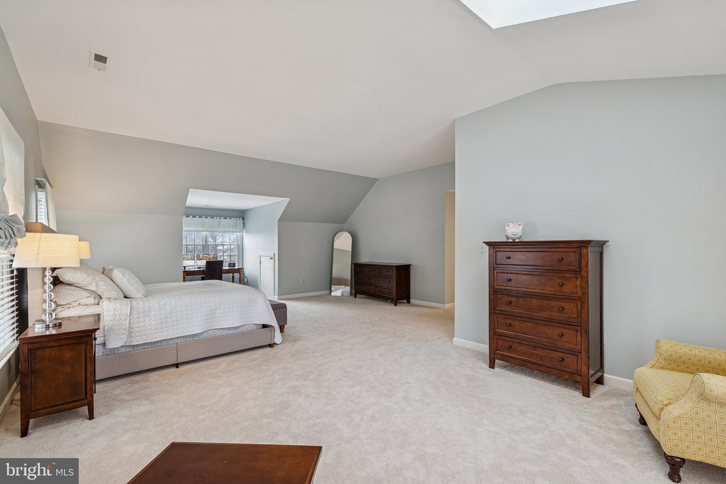 404 BEAUREGARD DR SE, LEESBURG, Virginia 20175, 4 Bedrooms Bedrooms, ,2 BathroomsBathrooms,Residential,For sale,404 BEAUREGARD DR SE,VALO2115200 MLS # VALO2115200