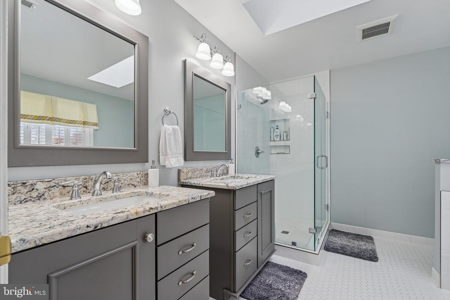 404 BEAUREGARD DR SE, LEESBURG, Virginia 20175, 4 Bedrooms Bedrooms, ,2 BathroomsBathrooms,Residential,For sale,404 BEAUREGARD DR SE,VALO2115200 MLS # VALO2115200