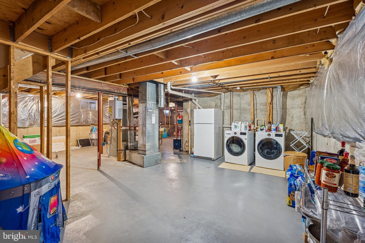 404 BEAUREGARD DR SE, LEESBURG, Virginia 20175, 4 Bedrooms Bedrooms, ,2 BathroomsBathrooms,Residential,For sale,404 BEAUREGARD DR SE,VALO2115200 MLS # VALO2115200