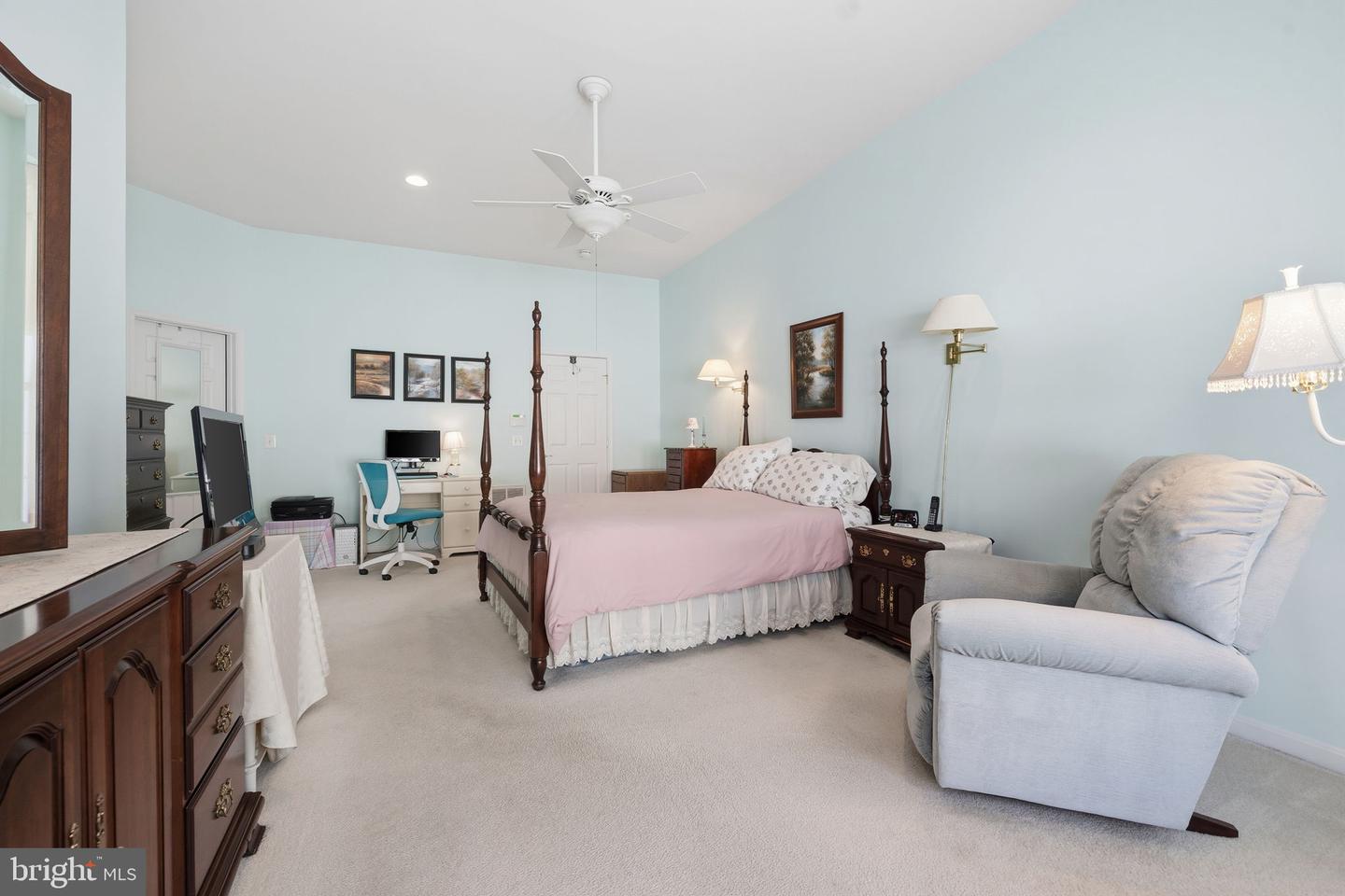 3853 CHAMPION OAK DR, DUMFRIES, Virginia 22025, 2 Bedrooms Bedrooms, 11 Rooms Rooms,2 BathroomsBathrooms,Residential,For sale,3853 CHAMPION OAK DR,VAPW2111824 MLS # VAPW2111824