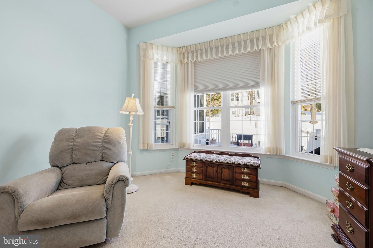 3853 CHAMPION OAK DR, DUMFRIES, Virginia 22025, 2 Bedrooms Bedrooms, 11 Rooms Rooms,2 BathroomsBathrooms,Residential,For sale,3853 CHAMPION OAK DR,VAPW2111824 MLS # VAPW2111824