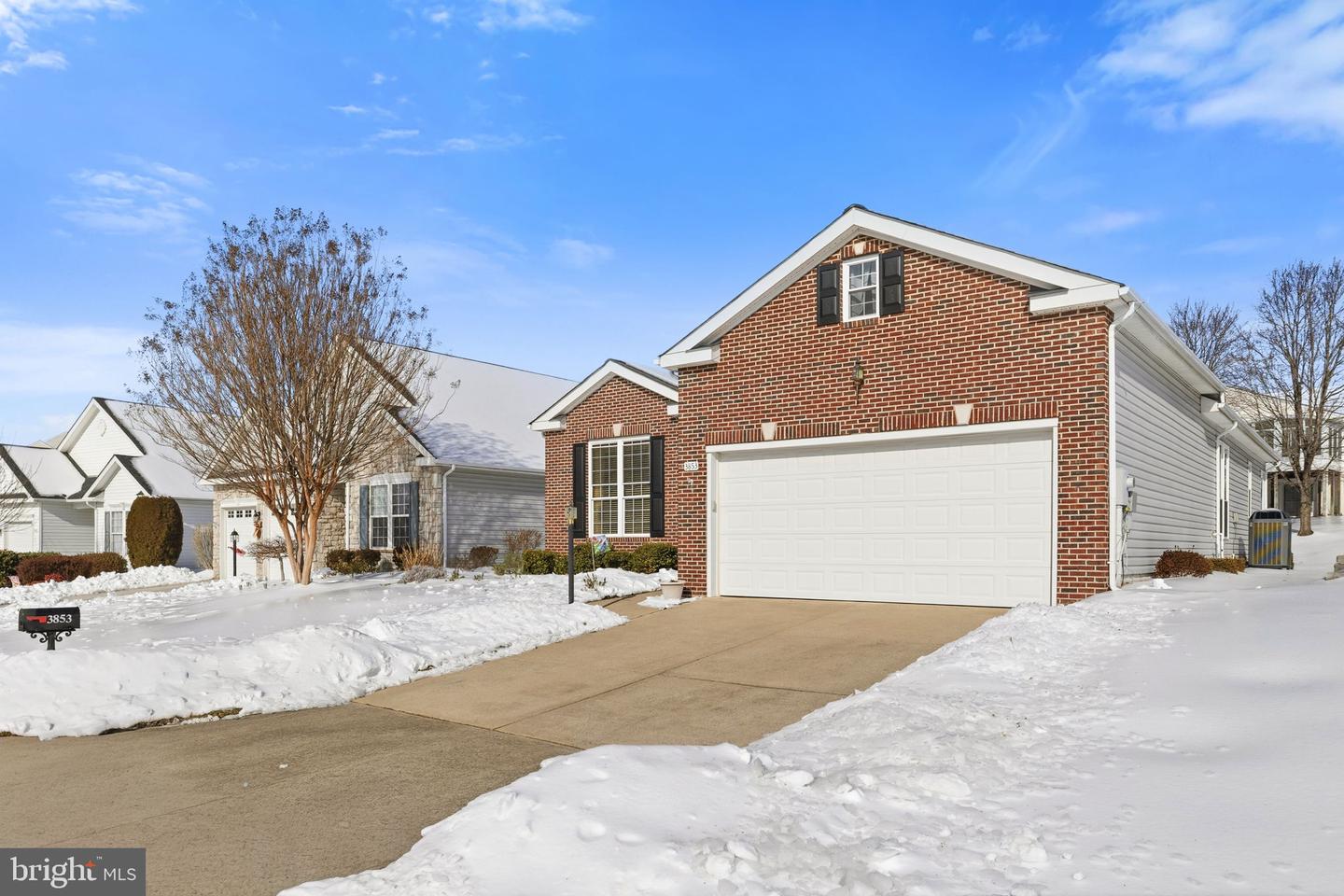 3853 CHAMPION OAK DR, DUMFRIES, Virginia 22025, 2 Bedrooms Bedrooms, 11 Rooms Rooms,2 BathroomsBathrooms,Residential,For sale,3853 CHAMPION OAK DR,VAPW2111824 MLS # VAPW2111824