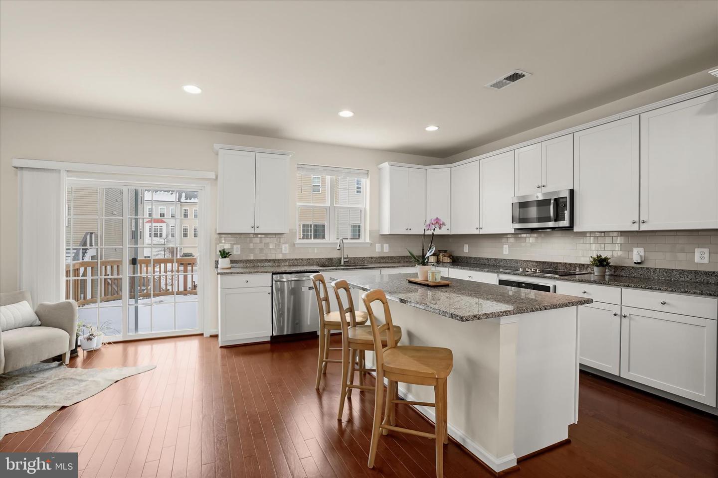 213 UPPER BROOK TER, PURCELLVILLE, Virginia 20132, 3 Bedrooms Bedrooms, ,3 BathroomsBathrooms,Residential,For sale,213 UPPER BROOK TER,VALO2115218 MLS # VALO2115218