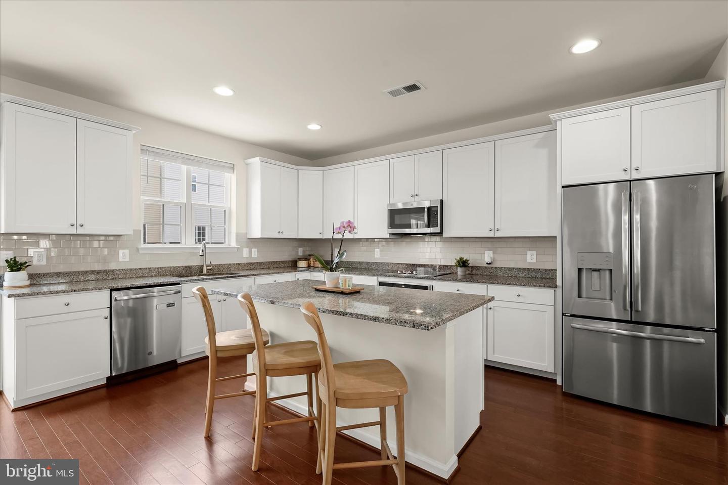 213 UPPER BROOK TER, PURCELLVILLE, Virginia 20132, 3 Bedrooms Bedrooms, ,3 BathroomsBathrooms,Residential,For sale,213 UPPER BROOK TER,VALO2115218 MLS # VALO2115218