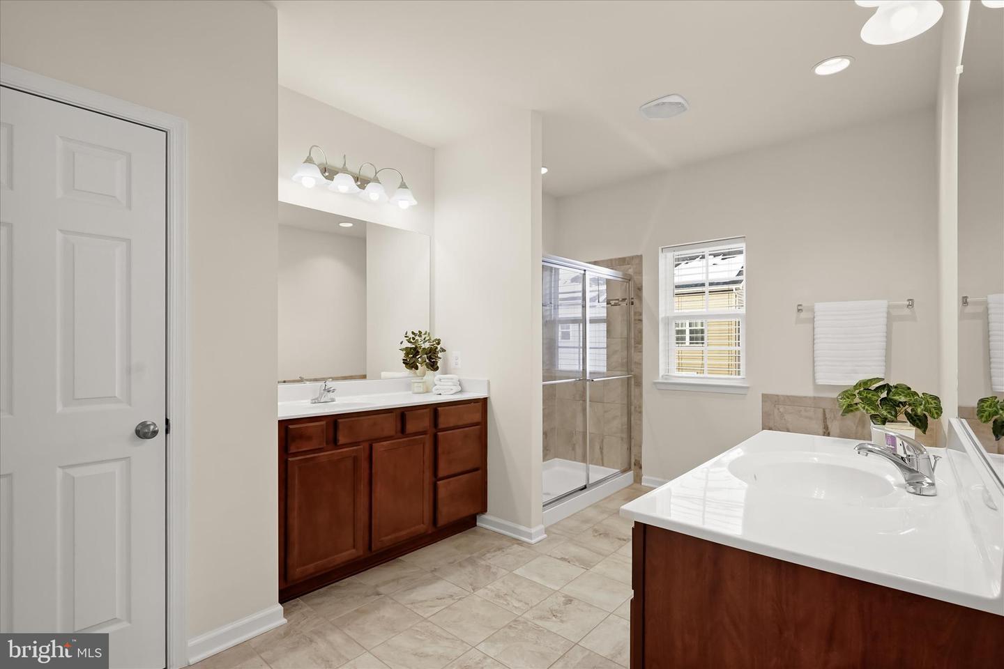 213 UPPER BROOK TER, PURCELLVILLE, Virginia 20132, 3 Bedrooms Bedrooms, ,3 BathroomsBathrooms,Residential,For sale,213 UPPER BROOK TER,VALO2115218 MLS # VALO2115218