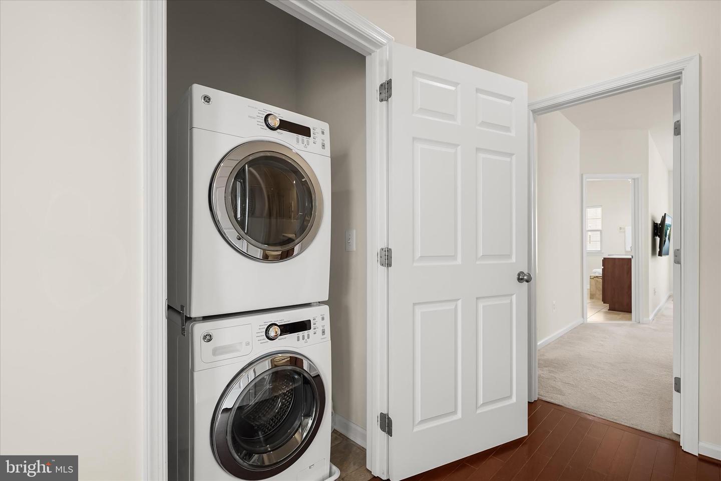 213 UPPER BROOK TER, PURCELLVILLE, Virginia 20132, 3 Bedrooms Bedrooms, ,3 BathroomsBathrooms,Residential,For sale,213 UPPER BROOK TER,VALO2115218 MLS # VALO2115218