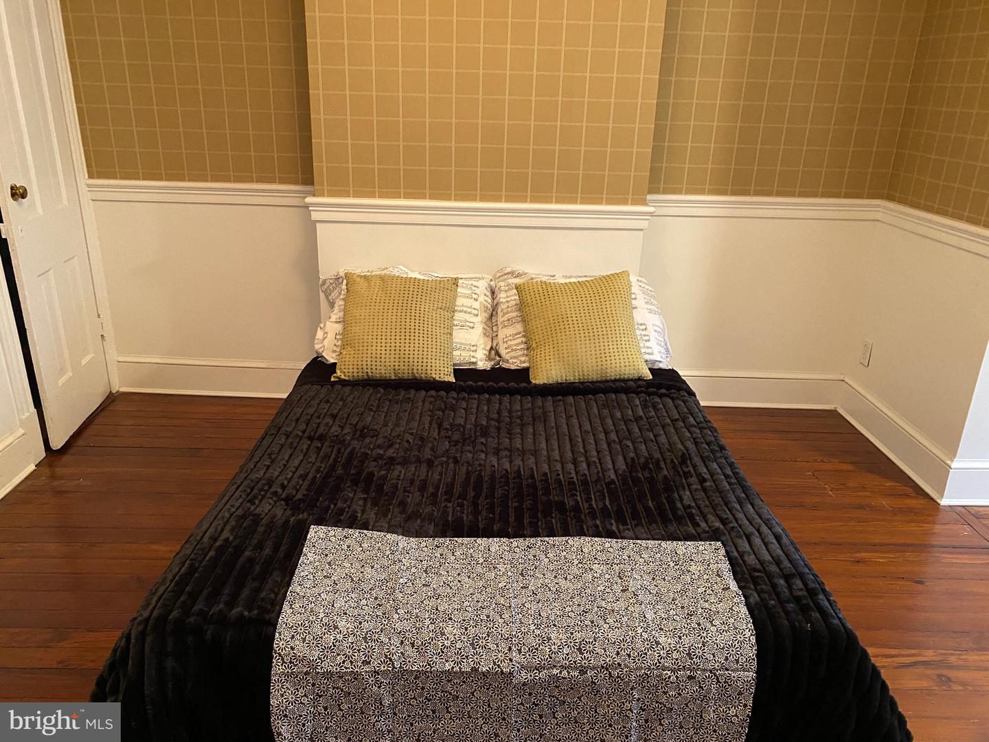 630 C ST SE, WASHINGTON, District Of Columbia 20003, 3 Bedrooms Bedrooms, ,2 BathroomsBathrooms,Residential,For sale,630 C ST SE,DCDC2244564 MLS # DCDC2244564