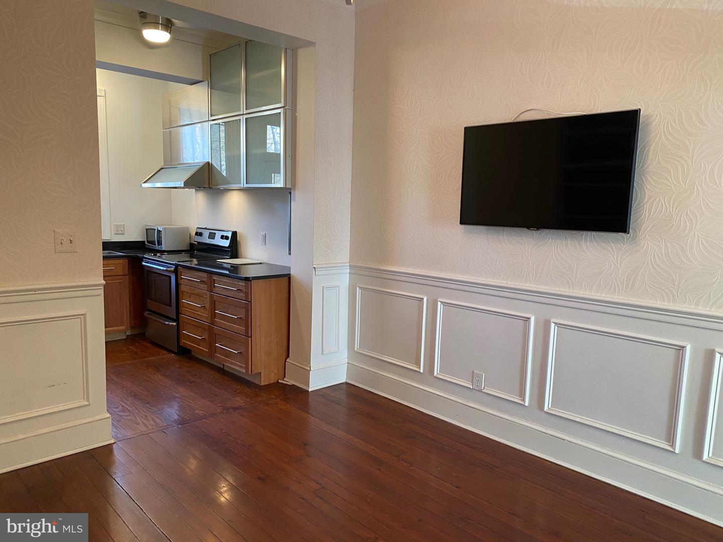 630 C ST SE, WASHINGTON, District Of Columbia 20003, 3 Bedrooms Bedrooms, ,2 BathroomsBathrooms,Residential,For sale,630 C ST SE,DCDC2244564 MLS # DCDC2244564