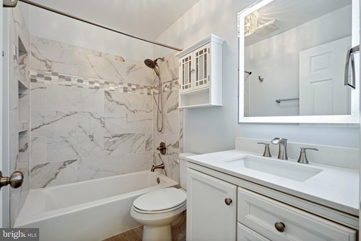 5406 LOMAX WAY, WOODBRIDGE, Virginia 22193, 5 Bedrooms Bedrooms, ,3 BathroomsBathrooms,Residential,For sale,5406 LOMAX WAY,VAPW2111838 MLS # VAPW2111838