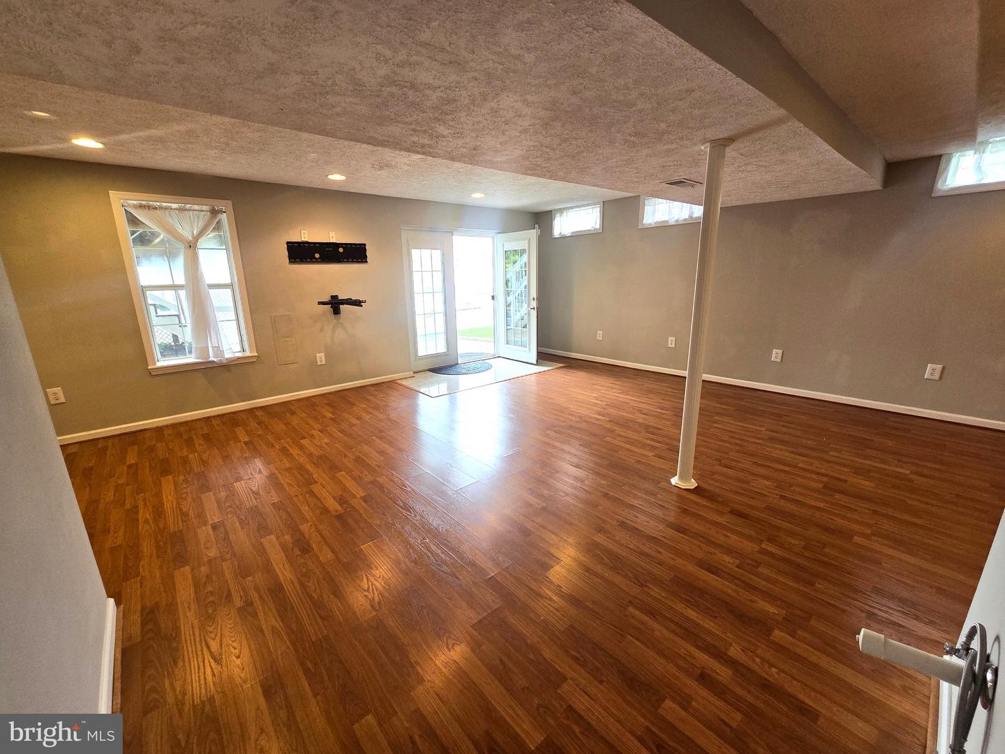 5406 LOMAX WAY, WOODBRIDGE, Virginia 22193, 5 Bedrooms Bedrooms, ,3 BathroomsBathrooms,Residential,For sale,5406 LOMAX WAY,VAPW2111838 MLS # VAPW2111838