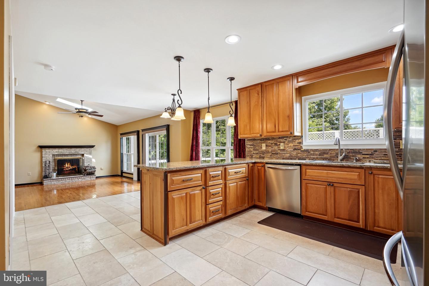 5406 LOMAX WAY, WOODBRIDGE, Virginia 22193, 5 Bedrooms Bedrooms, ,3 BathroomsBathrooms,Residential,For sale,5406 LOMAX WAY,VAPW2111838 MLS # VAPW2111838